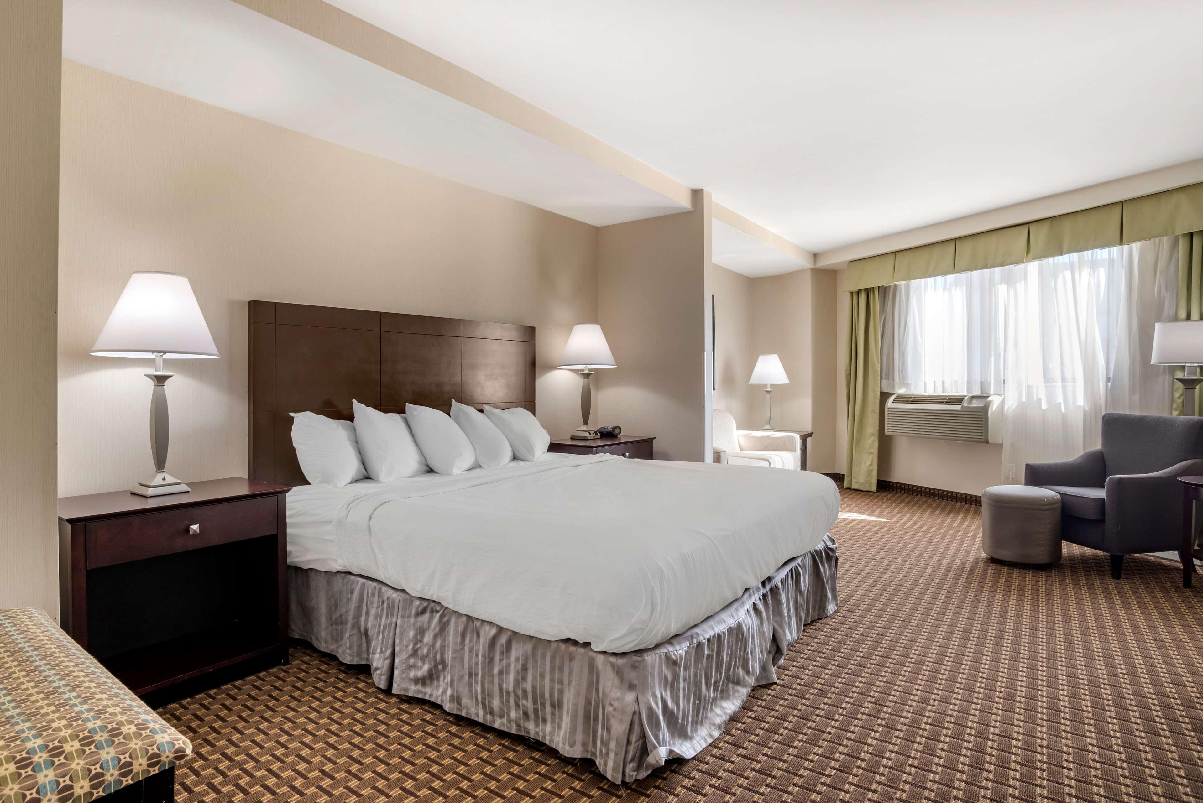 Best Western Plus Philadelphia Airport South - At Widener University Честер Экстерьер фото