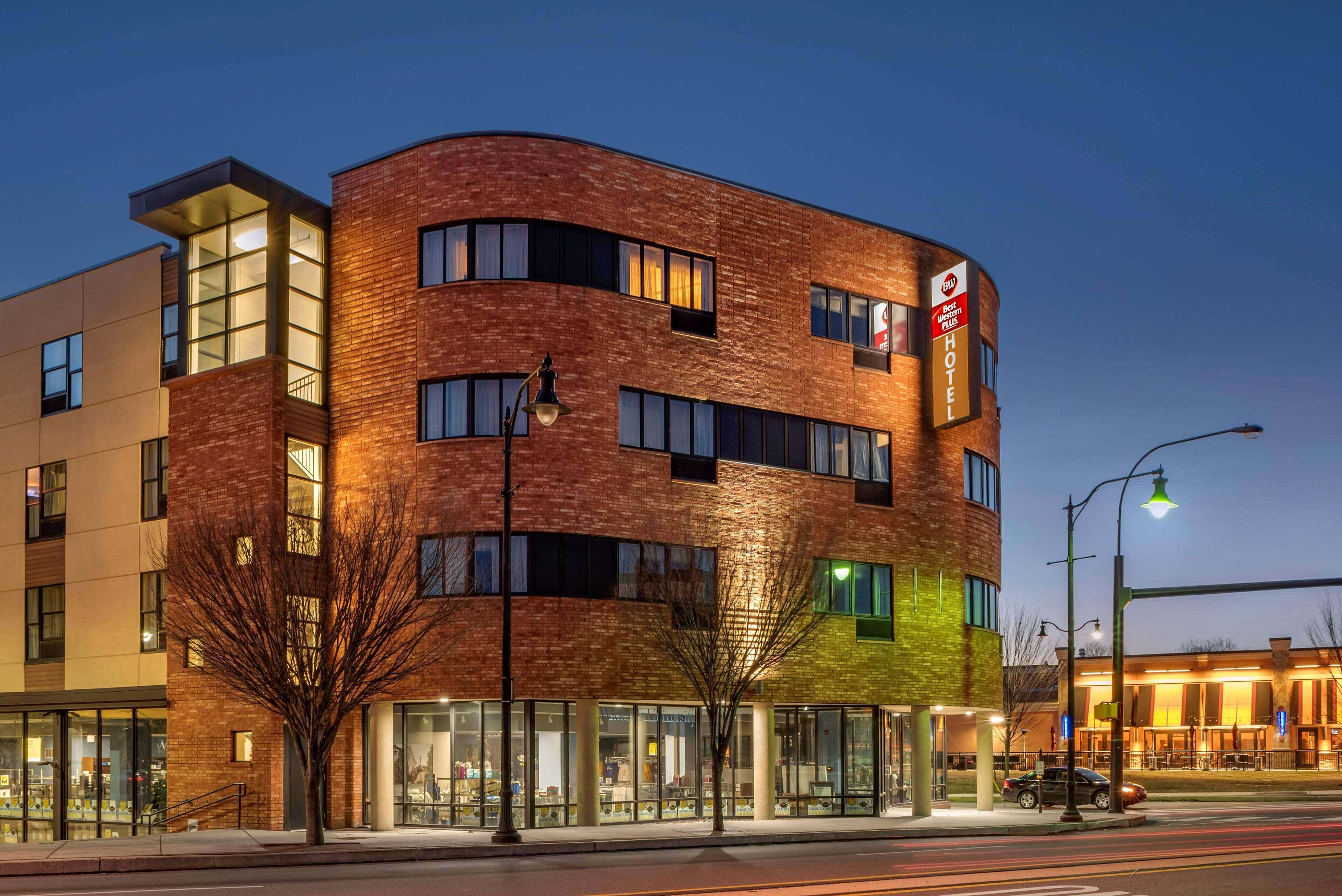 Best Western Plus Philadelphia Airport South - At Widener University Честер Экстерьер фото