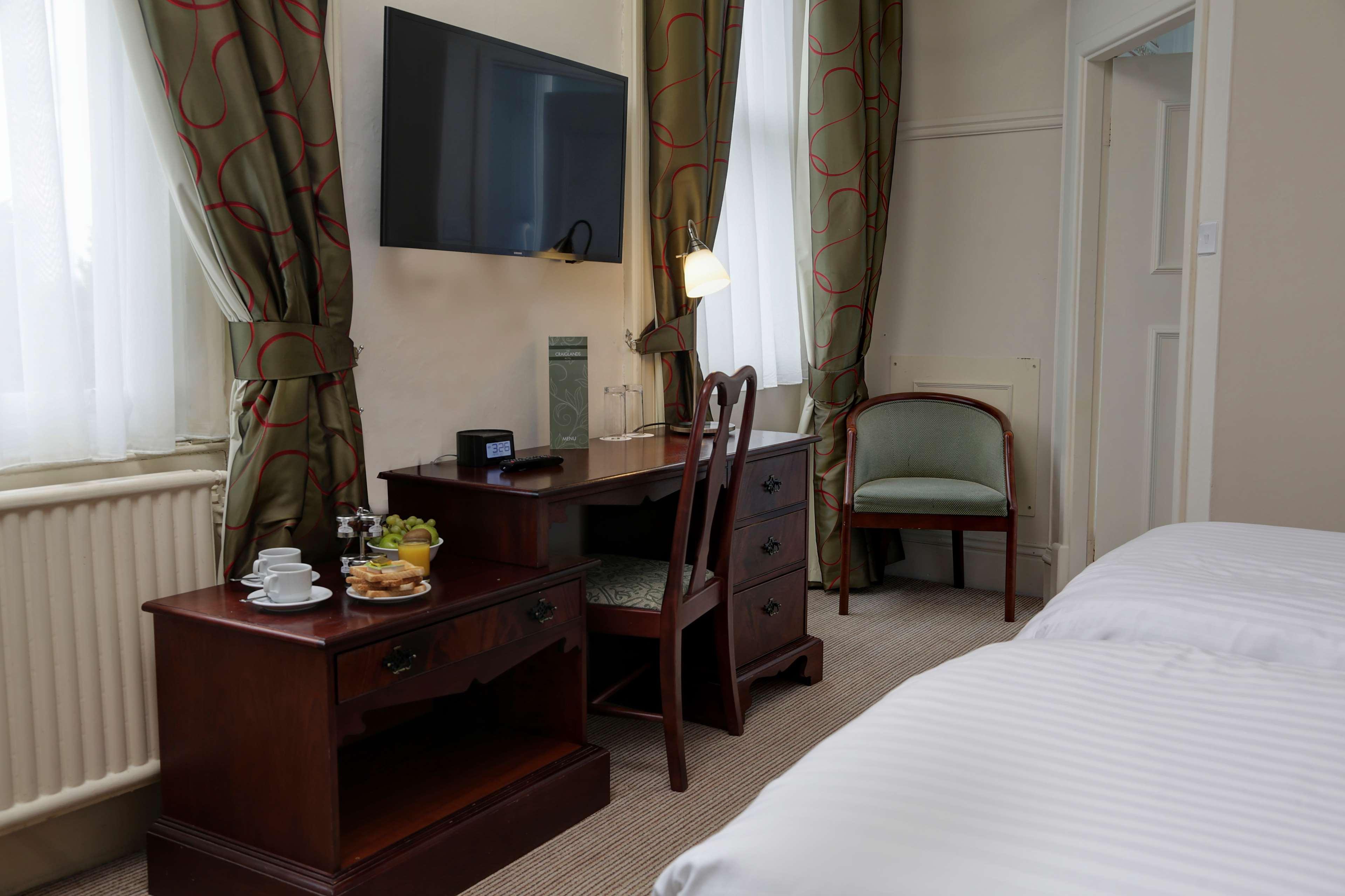 Best Western Plus Philadelphia Airport South - At Widener University Честер Экстерьер фото