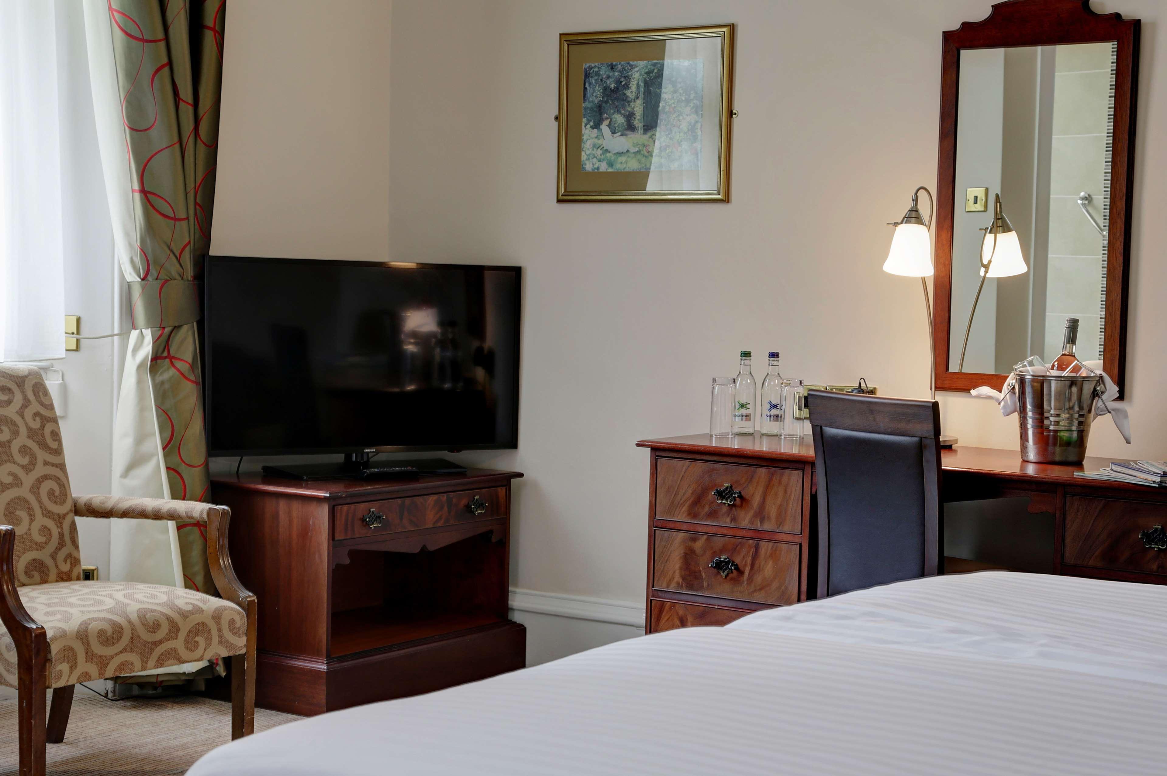 Best Western Plus Philadelphia Airport South - At Widener University Честер Экстерьер фото